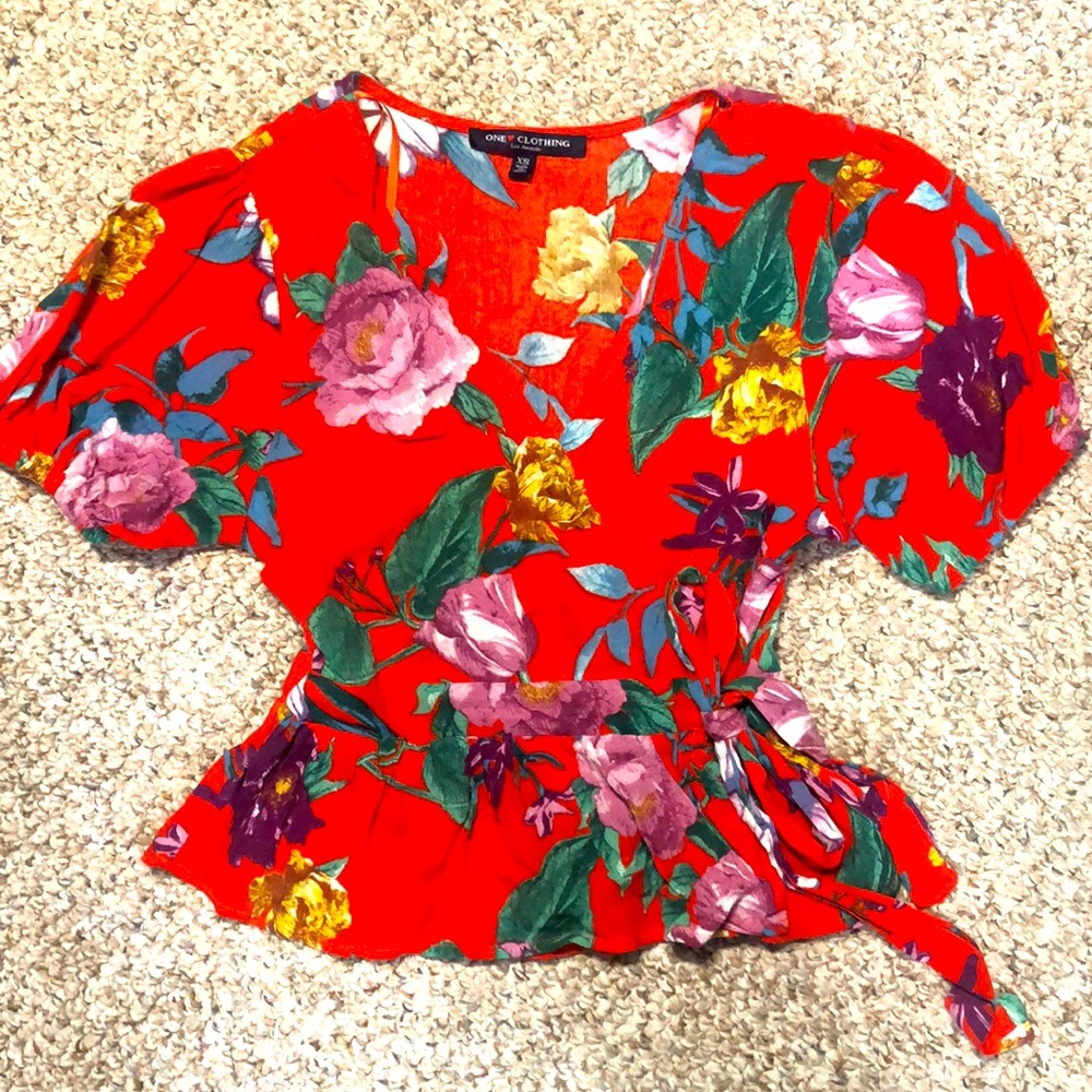 Short sleeve blouse